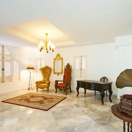 Dharasom\' S Colonial House