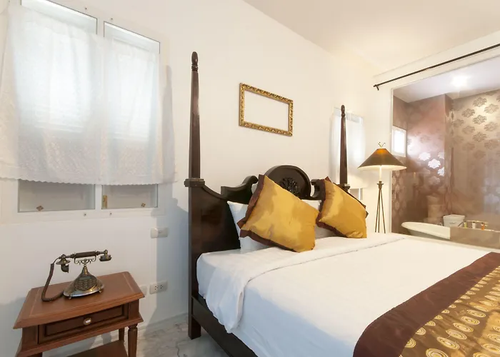 Dharasom' S Colonial House ホテル 3*
