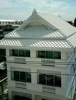 ホテル Dharasom' S Colonial House 3*