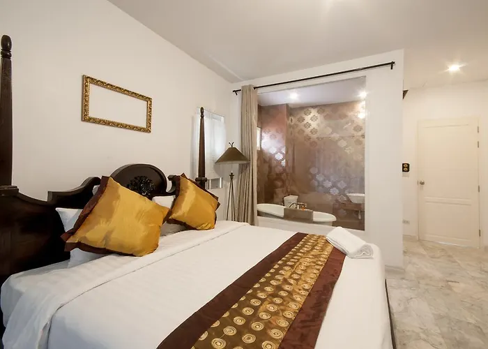 ホテル Dharasom' S Colonial House