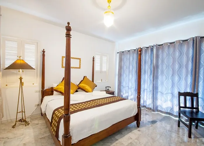 Dharasom' S Colonial House ホテル 3*