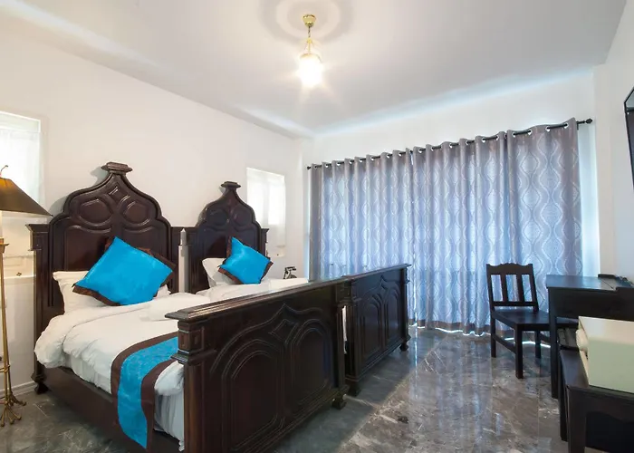 Dharasom' S Colonial House ホテル 3*